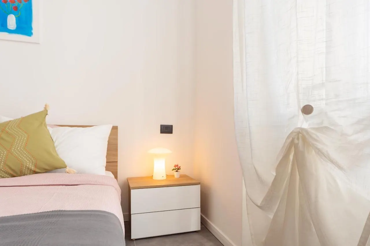 Khl Apartments - Sansiro, Milano בית נופש